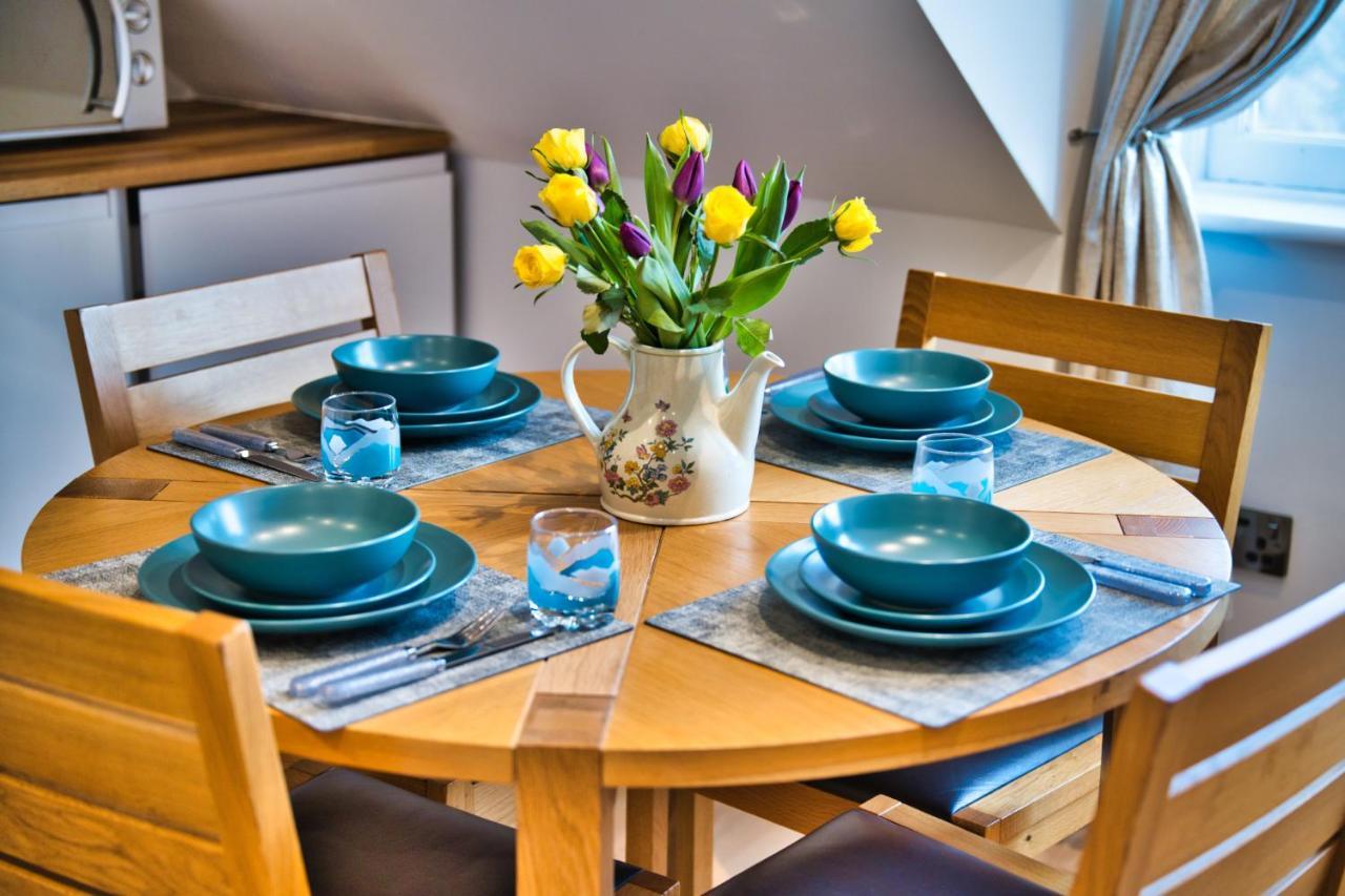 Modern & Cosy Apartment In The Heart Of The Historic Old Town Of Aberdeen, Free Wifi, Free Parking Экстерьер фото